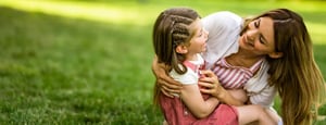 Mom_daughter_outdoor_2000x